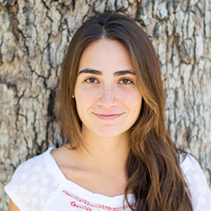 Dr. Carina Jette